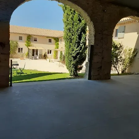 Le Prieure Saint Pierre Montjoyer